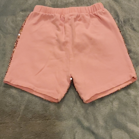 💫 5T LIGHT PINK RAZZLE DAZZLE SHORTS 💫 - Picture 3 of 3